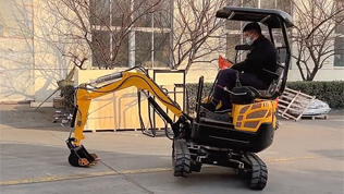 KV13Plus小型挖掘機操作教程