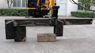 小型挖掘機劈柴機