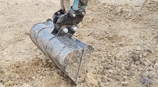 小型挖掘機(jī)平面挖斗視頻 小型挖掘機(jī)平面挖斗視頻